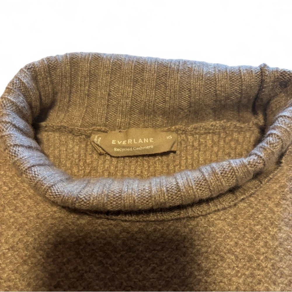 Everlane Honeycomb Funnel Neck Recycled Wool Cashmere Knit Sweater XS Oatmeal - Picture 3 of 4